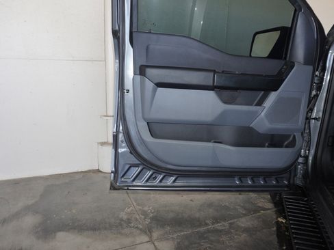 Certified 2025 Ford F150 XL image 33