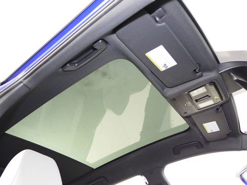 Used 2021 Volkswagen ID.4 Pro S w/ Gradient Package image 18