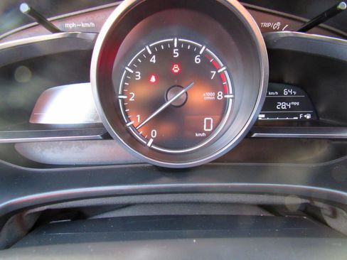 Used 2017 MAZDA MAZDA3 Grand Touring image 21