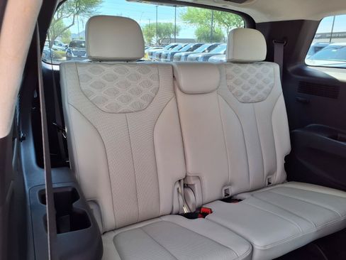Used 2020 Hyundai Palisade Limited FWD image 16