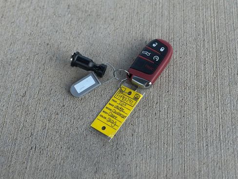Used 2015 Dodge Challenger SXT Plus w/ Premium Sound Group image 27