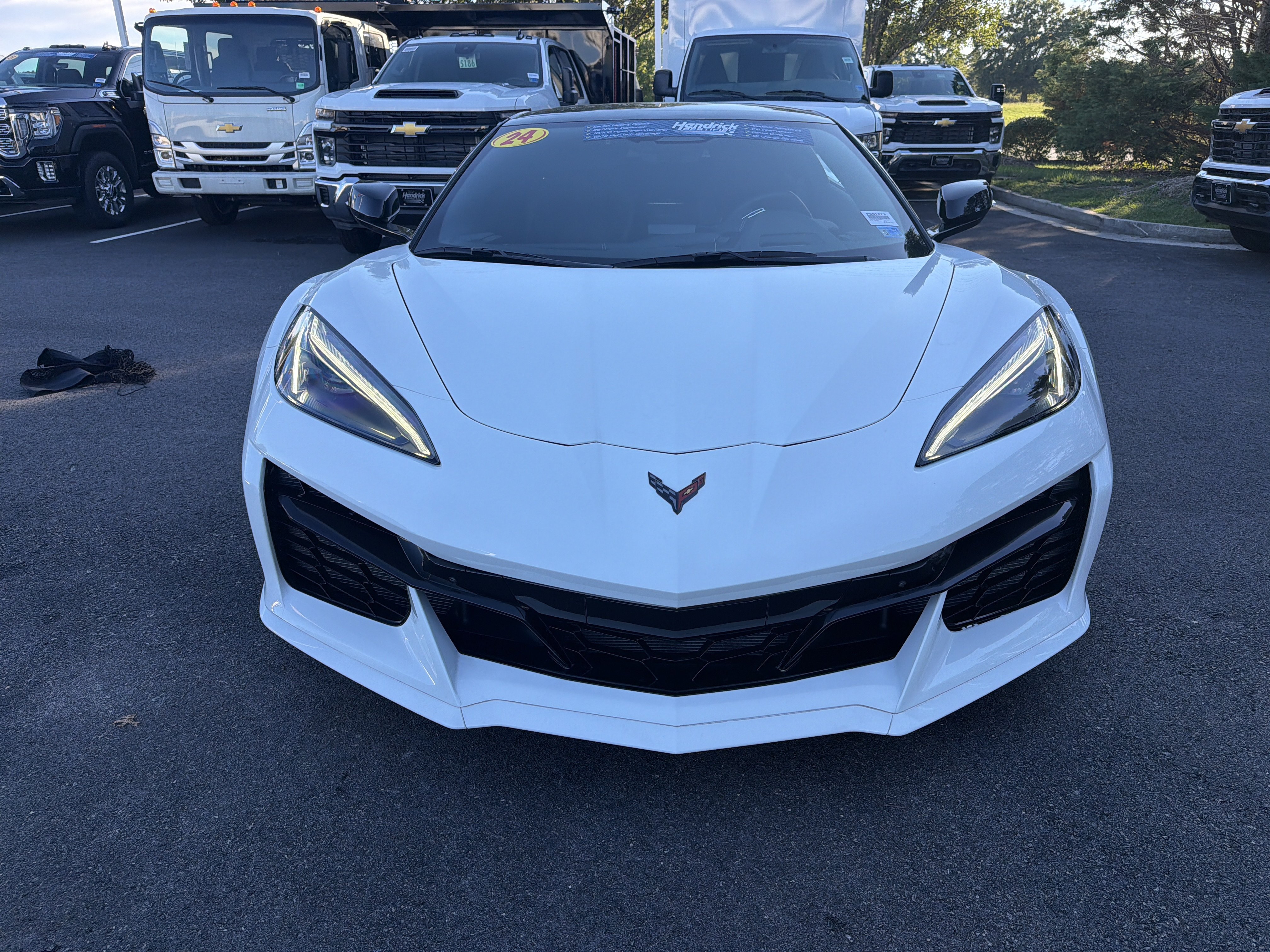 Used 2025 Chevrolet Corvette Z06 w/ Stealth Interior Trim Package RWD image 3