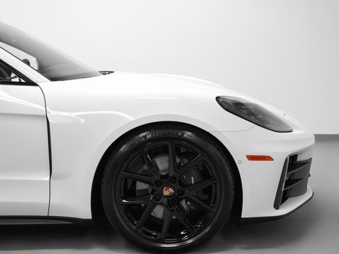 Certified 2026 Porsche Panamera 4 AWD/4WD image 16