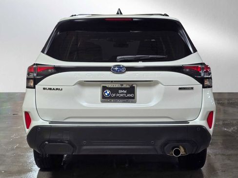 Used 2025 Subaru Forester Touring image 4
