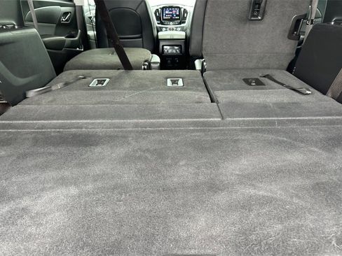 Used 2021 Chevrolet Traverse Premier image 13