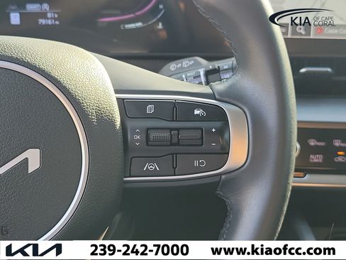 Used 2025 Kia Sportage EX FWD image 24