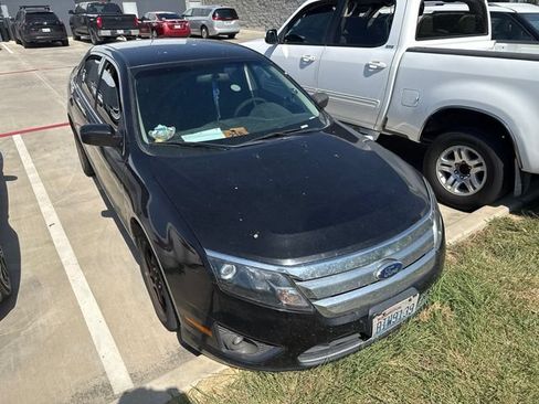 Used 2011 Ford Fusion SE FWD image 3