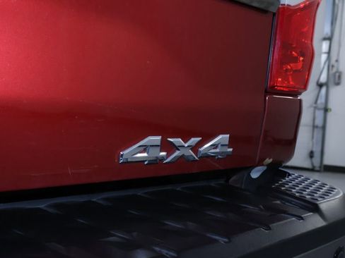 Used 2018 Nissan Titan Platinum Reserve image 10