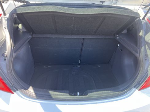 Used 2012 Hyundai Accent GS FWD image 14