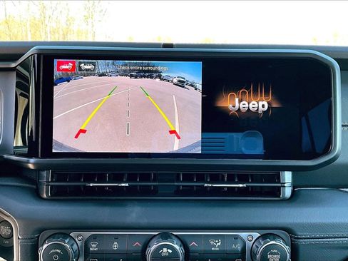 New 2026 Jeep Wrangler Unlimited Sahara AWD/4WD image 15