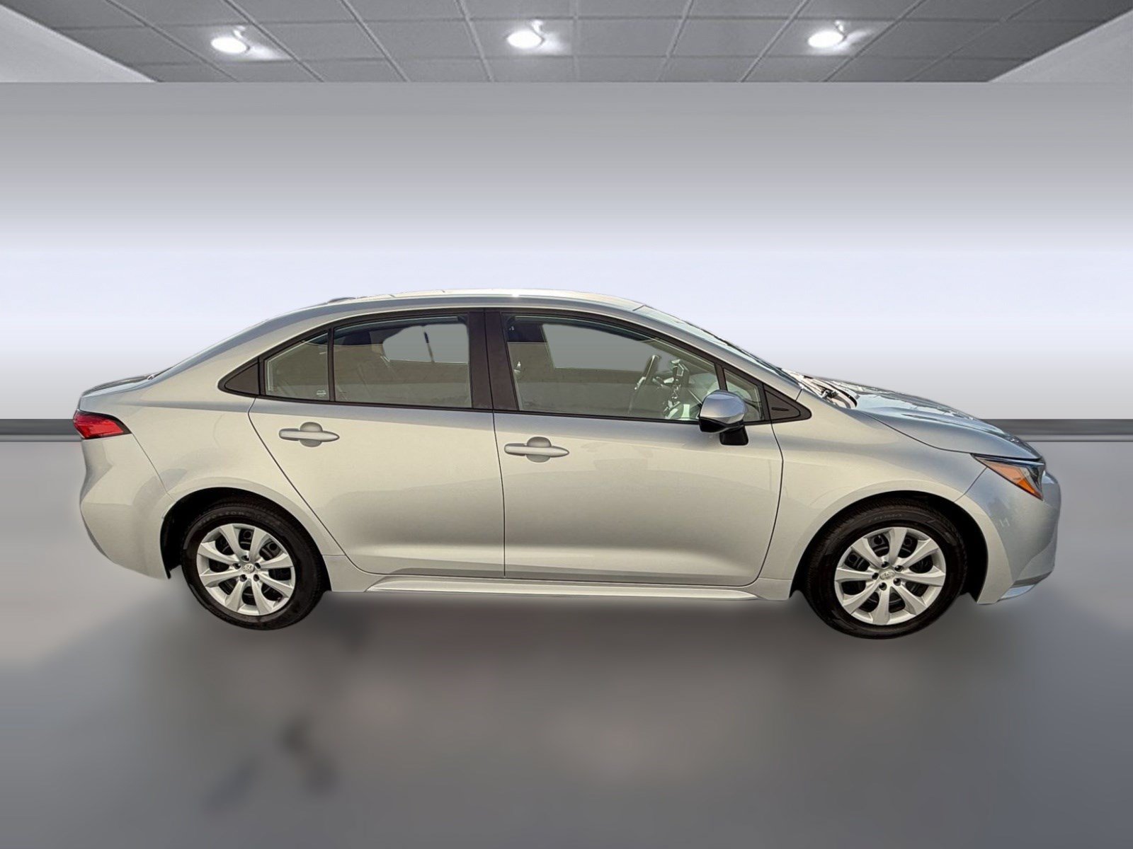 Used 2025 Toyota Corolla LE FWD image 7