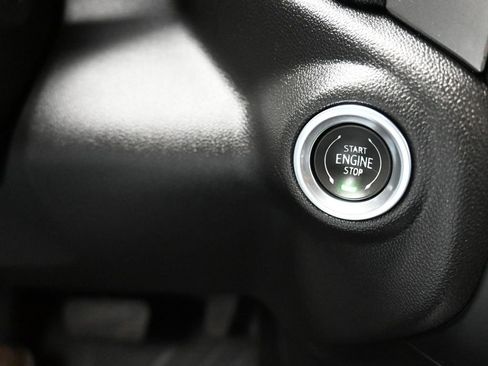 Used 2019 Chevrolet Silverado 1500 RST image 23