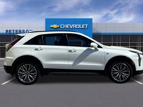 Used 2024 Cadillac XT4 Sport AWD/4WD image 3