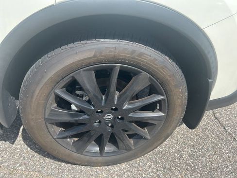 Used 2024 Nissan Murano SV w/ SV Midnight Edition Package FWD image 10