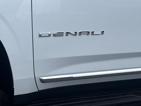 New 2026 GMC Yukon Denali w/ LPO, Floor Liner Package AWD/4WD image 15
