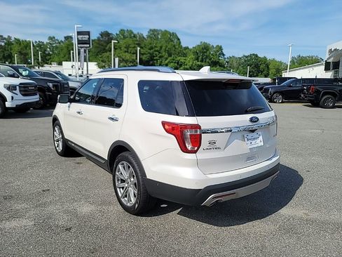 Used 2016 Ford Explorer Limited w/ Equipment Group 301A FWD image 5