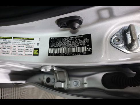 Used 2022 Toyota Corolla SE FWD image 25