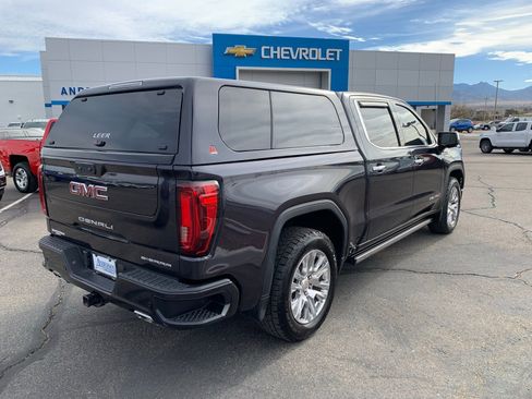 Used 2022 GMC Sierra 1500 Denali image 6