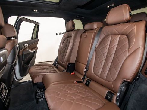 Used 2023 BMW X7 xDrive40i w/ M Sport Package image 16