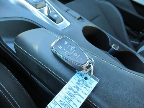 Used 2020 Chevrolet Camaro LT w/ Technology Package image 26