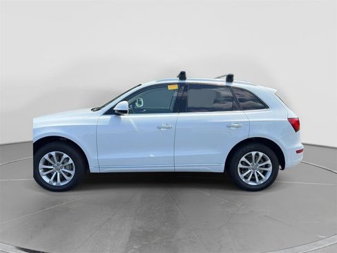 Used 2015 Audi Q5 2.0T Premium Plus w/ Technology Package AWD/4WD image 2