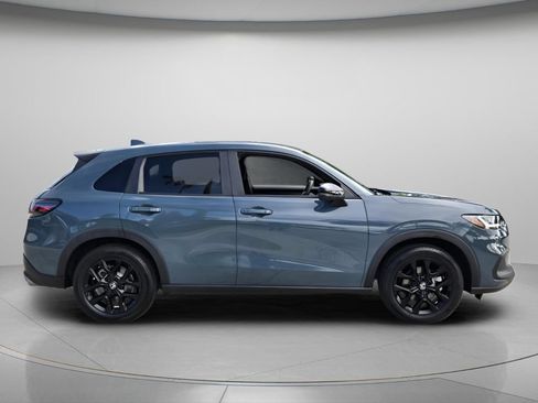 Certified 2025 Honda HR-V Sport image 3