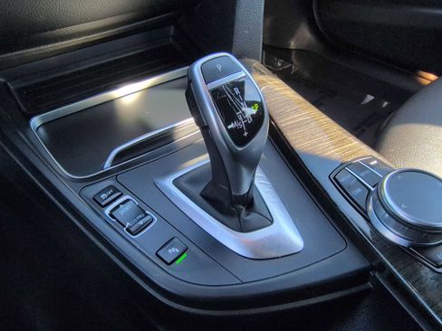 Used 2018 BMW 330i Sedan image 33