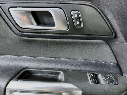 Used 2019 Ford Mustang GT w/ Black Accent Package RWD image 22