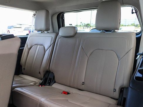 Used 2024 Ford Expedition Max Limited RWD image 20