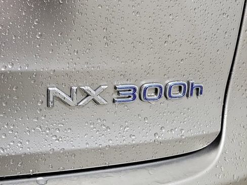 Used 2018 Lexus NX 300h AWD w/ Premium Package image 9