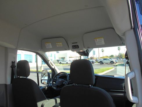 Used 2023 Ford Transit 350 XLT image 12