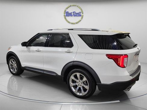 Used 2020 Ford Explorer Platinum w/ Premium Technology Package AWD/4WD image 4