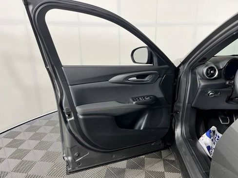 Used 2026 Alfa Romeo Tonale AWD/4WD image 15