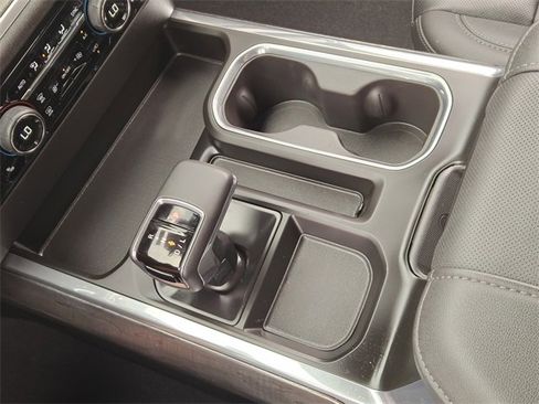 Used 2025 Chevrolet Silverado 1500 LTZ image 20