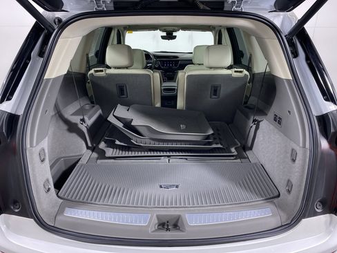 Certified 2020 Cadillac XT6 Premium Luxury image 15