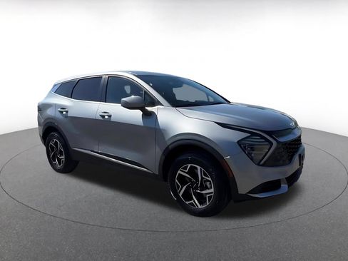 Used 2025 Kia Sportage LX AWD/4WD image 2
