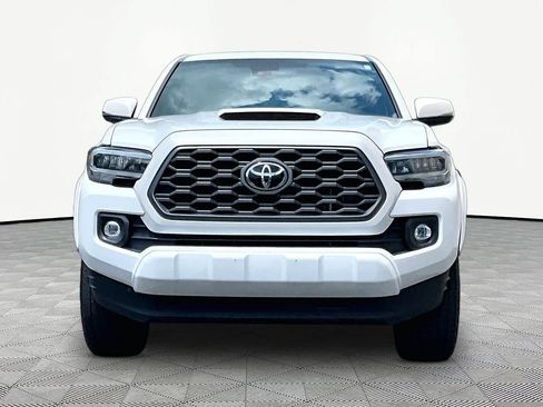 Certified 2021 Toyota Tacoma TRD Sport w/ TRD Premium Sport Package AWD/4WD image 4