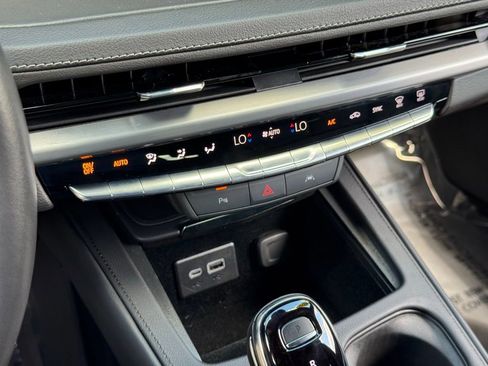 Certified 2024 Cadillac XT4 Premium Luxury image 34