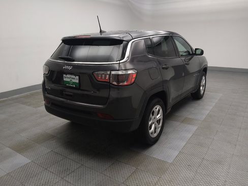 Used 2024 Jeep Compass Sport AWD/4WD image 9