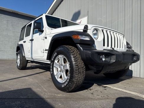 Used 2022 Jeep Wrangler Unlimited Sport image 4