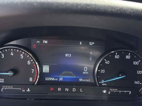 Used 2021 Ford Explorer XLT w/ Equipment Group 202A image 13