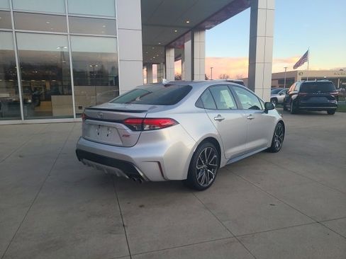 Used 2020 Toyota Corolla XSE image 7
