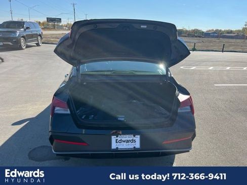 New 2025 Hyundai Elantra Sport image 7