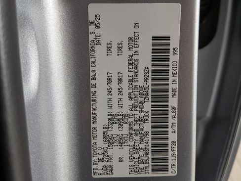 Used 2025 Toyota Tacoma SR5 AWD/4WD image 28