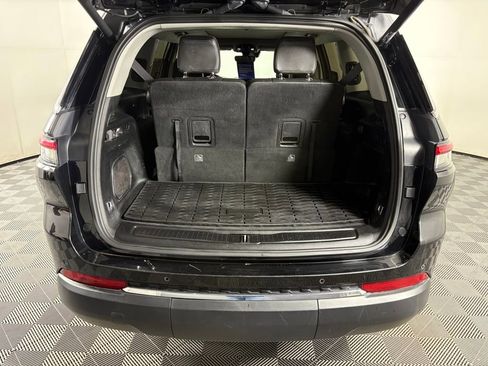 Used 2022 Jeep Grand Cherokee L Limited image 34
