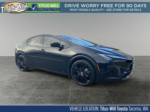 Used 2025 Toyota Prius AWD image 1