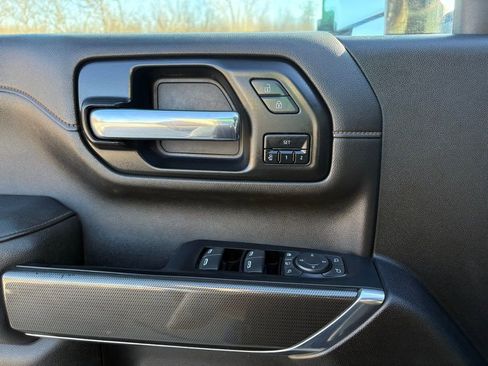 Used 2022 GMC Sierra 2500 AT4 w/ AT4 Preferred Package image 22