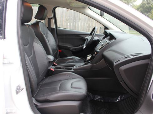 Used 2015 Ford Focus SE w/ Equipment Group 201A FWD image 36