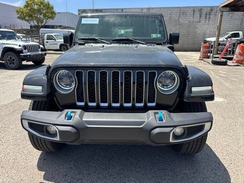 Used 2023 Jeep Wrangler Unlimited Sahara w/ Cold Weather Group AWD/4WD image 2
