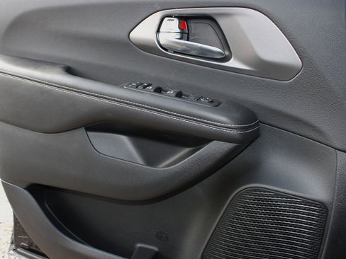 New 2026 Chrysler Voyager LX image 11